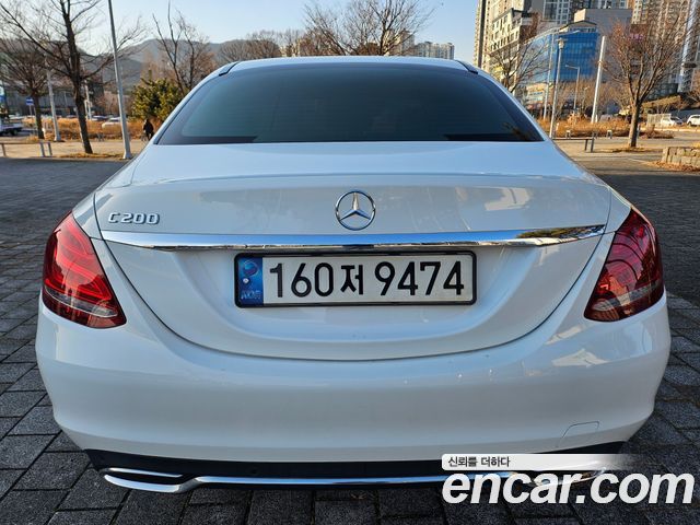 Mercedes-Benz C-Class C200