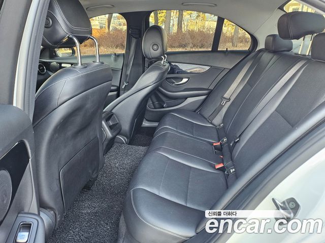 Mercedes-Benz C-Class C200