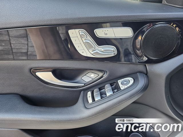Mercedes-Benz C-Class C200