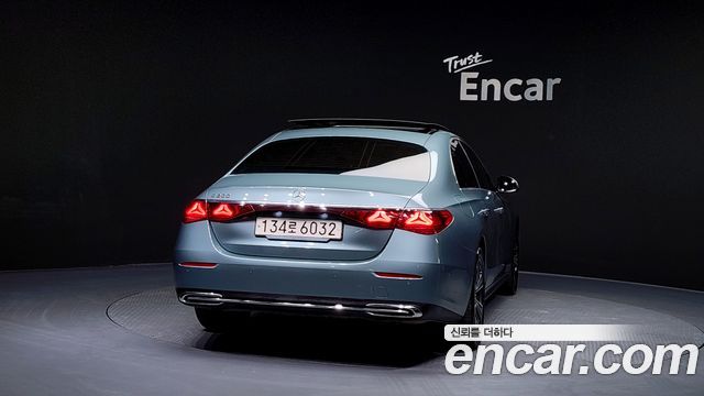 Mercedes-Benz E-Class E200 Avantgarde