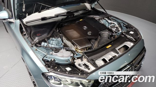 Mercedes-Benz E-Class E200 Avantgarde