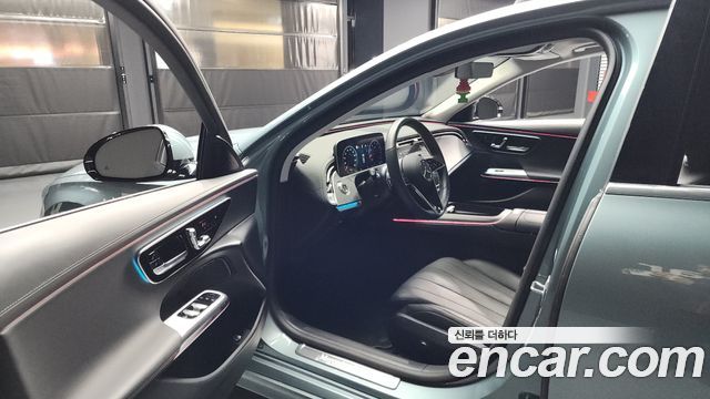 Mercedes-Benz E-Class E200 Avantgarde