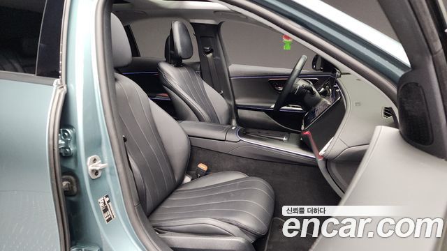 Mercedes-Benz E-Class E200 Avantgarde