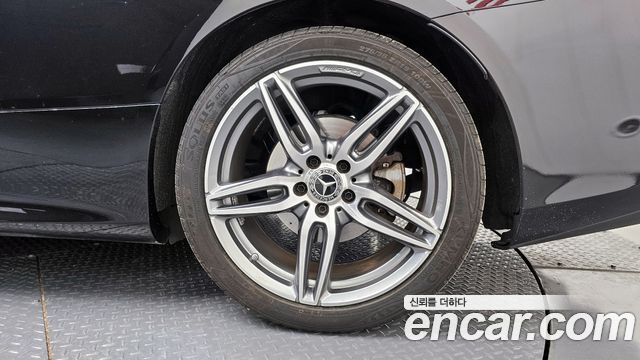 Mercedes-Benz E-Class E220d Coupe