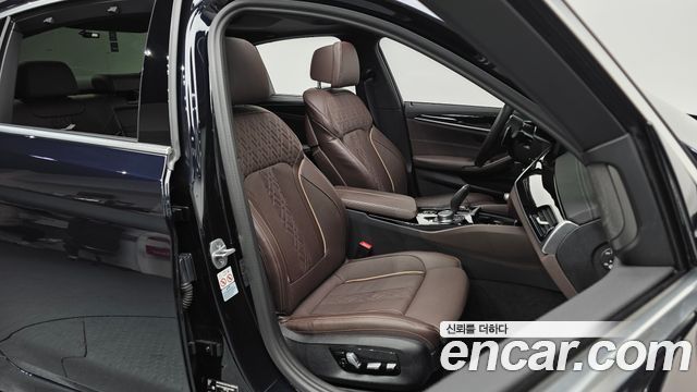 BMW 5-Series 530i M Sport Package