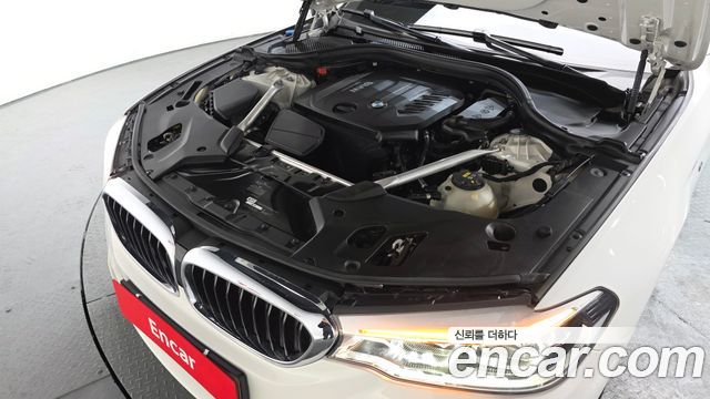 BMW 5-Series 520d M Sport package