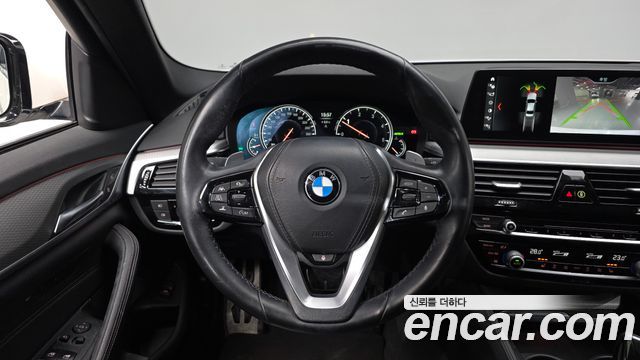 BMW 5-Series 520d M Sport package