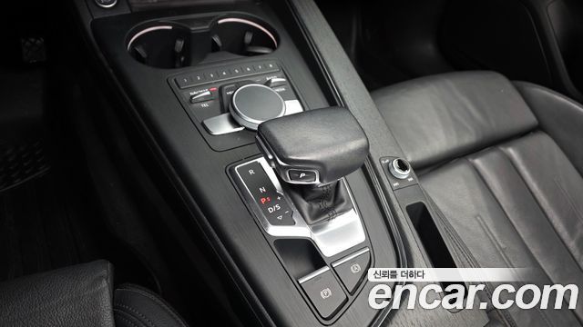 Audi A4 30 TDI Premium