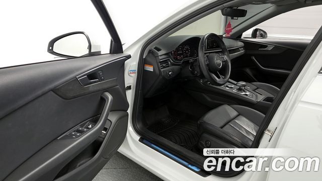 Audi A4 30 TDI Premium
