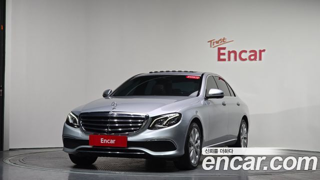 Mercedes-Benz E-Class E300 4MATIC Exclusive