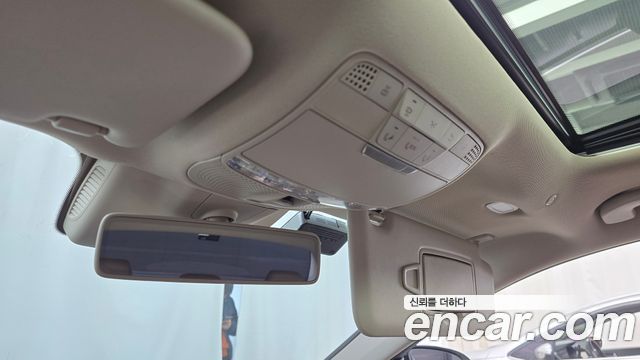 Mercedes-Benz E-Class E300 4MATIC Exclusive