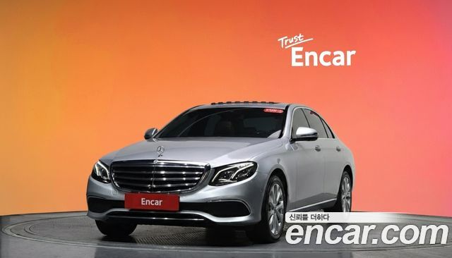 Mercedes-Benz E-Class E300 4MATIC Exclusive