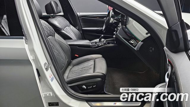 BMW 5-Series 523d M Sport