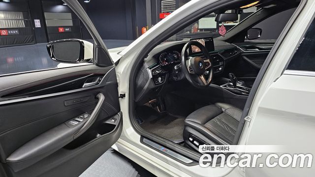 BMW 5-Series 523d M Sport