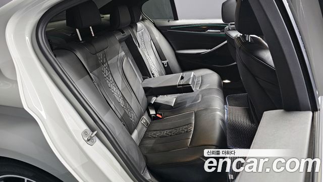 BMW 5-Series 523d M Sport