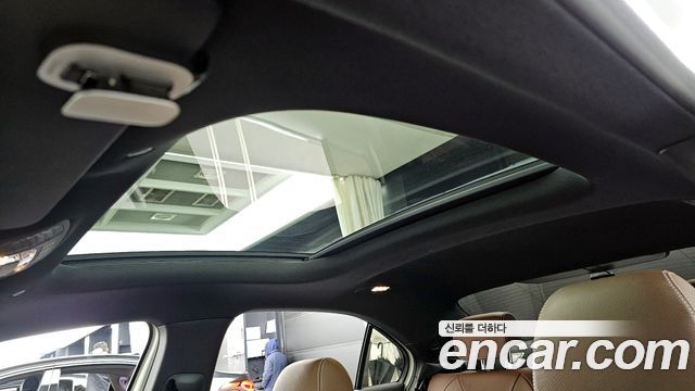 Mercedes-Benz A-Class AMG A35 4MATIC Sedan