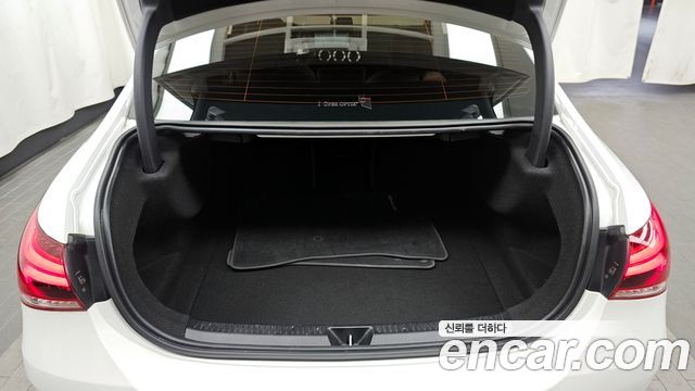 Mercedes-Benz A-Class AMG A35 4MATIC Sedan