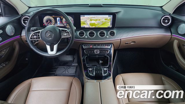 Mercedes-Benz E-Class E300 4MATIC Avnatgarde