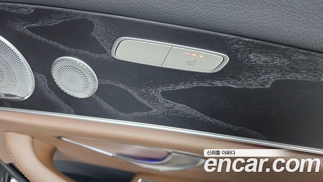 Mercedes-Benz E-Class E300 4MATIC Avnatgarde