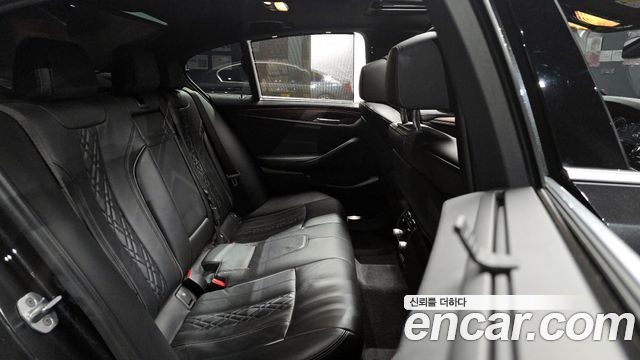 BMW 5-Series 530i xDrive M Sport Package Plus