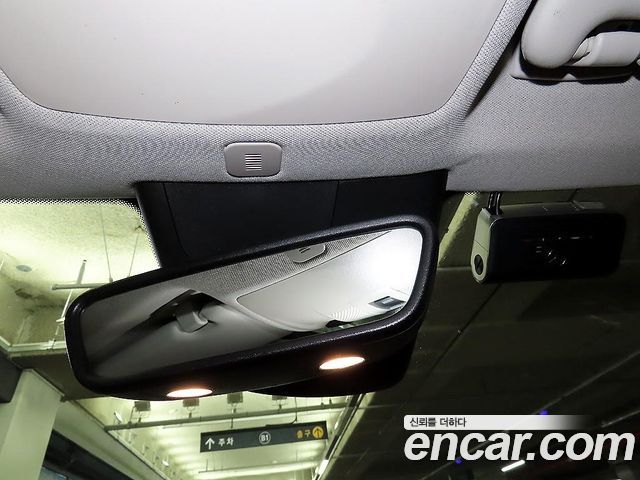 Mercedes-Benz GLA-Class GLA220