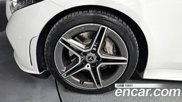 Mercedes-Benz CLS-Class CLS300d AMG Line