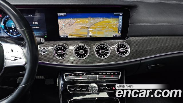 Mercedes-Benz CLS-Class CLS300d AMG Line