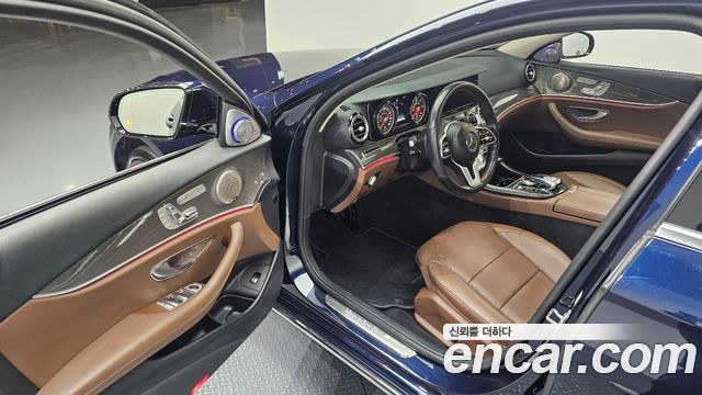 Mercedes-Benz E-Class E220d Avantgarde