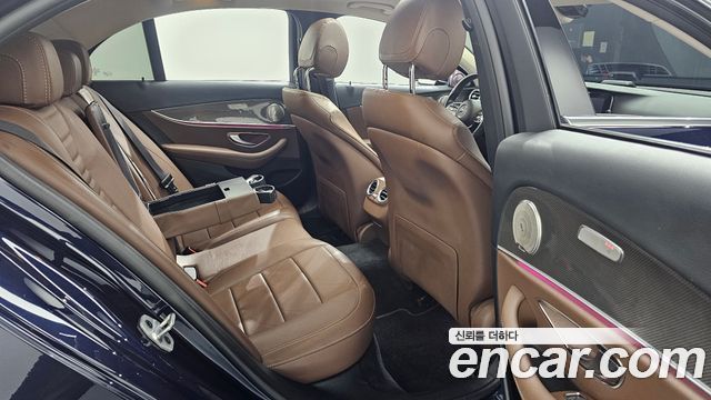 Mercedes-Benz E-Class E220d Avantgarde