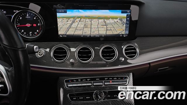 Mercedes-Benz E-Class E220d Avantgarde