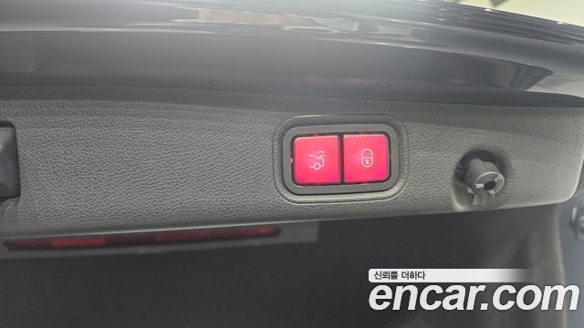 Mercedes-Benz E-Class E220d Avantgarde