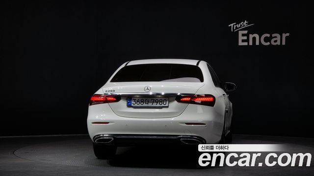 Mercedes-Benz E-Class E250 Avantgarde