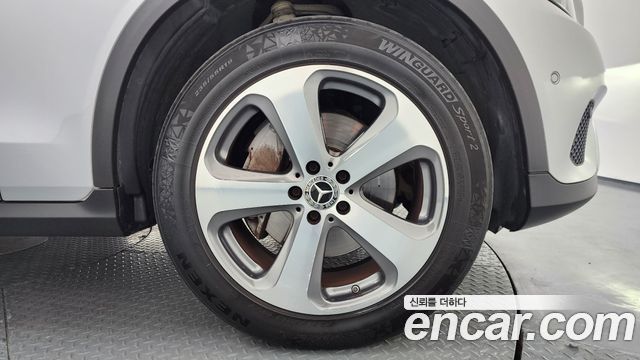 Mercedes-Benz GLC-Class GCL300 4MATIC Coupe