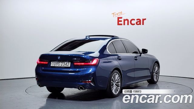 BMW 3-Series 320d Luxury