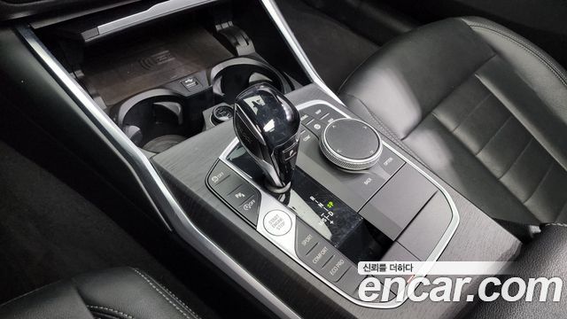 BMW 3-Series 320d Luxury