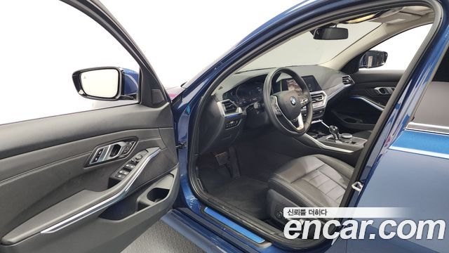BMW 3-Series 320d Luxury