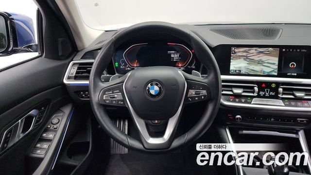 BMW 3-Series 320d Luxury
