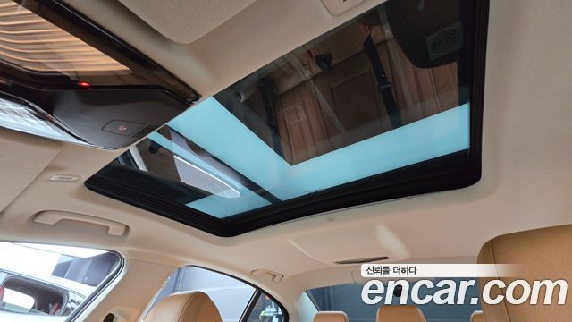 BMW 5-Series 520i Luxury