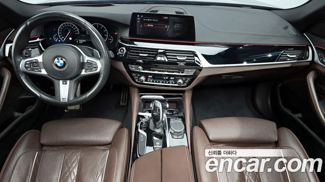 BMW 5-Series 530i xDrive M Sport Package Plus