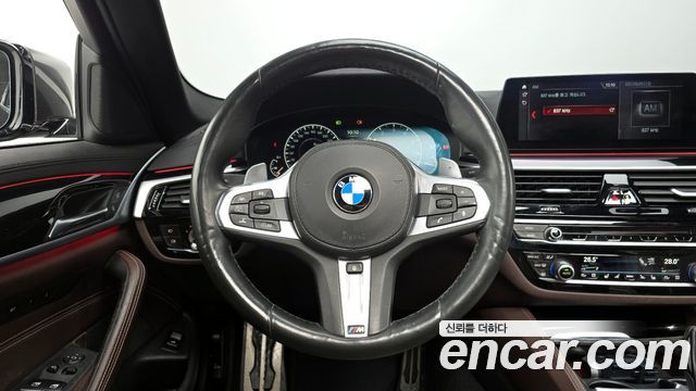 BMW 5-Series 530i xDrive M Sport Package Plus