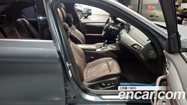 BMW 5-Series 520d xDrive M Sport Package Plus