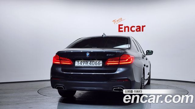 BMW 5-Series 530i M Sport Package Plus