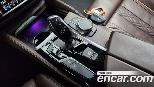 BMW 5-Series 530i M Sport Package Plus