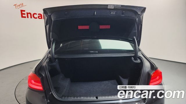BMW 5-Series 530i M Sport Package Plus