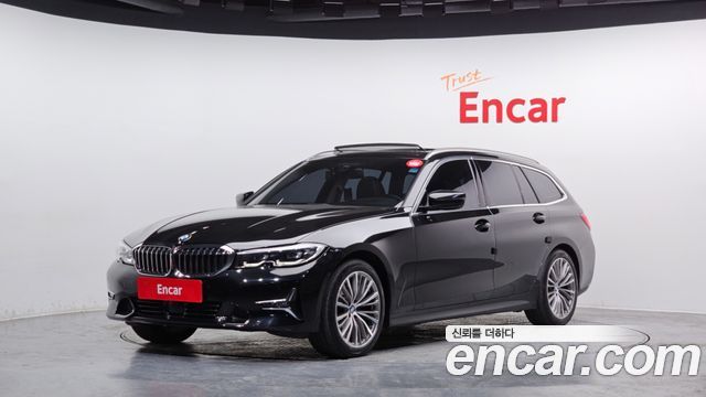 BMW 3-Series 320i Touring Luxury