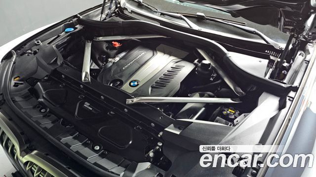 BMW X7 M50d