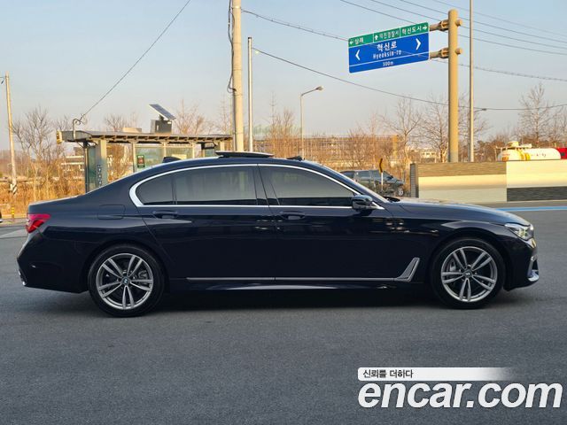 BMW 7-Series 740Li xDrive M Sport Package
