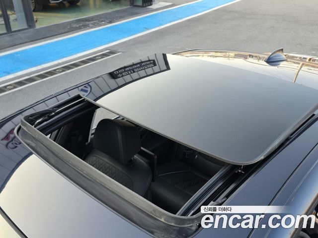 BMW 7-Series 740Li xDrive M Sport Package