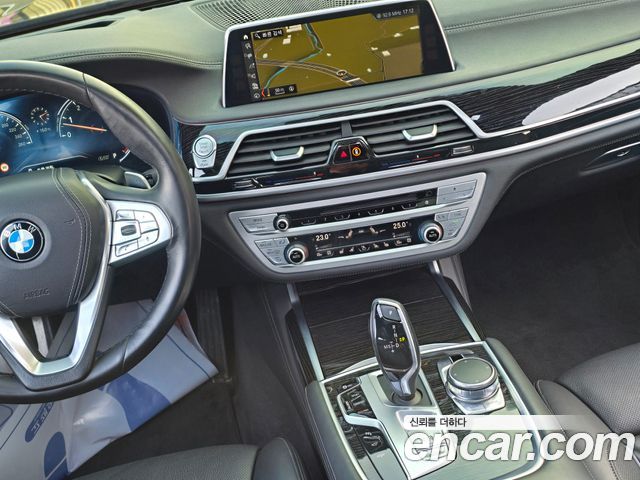 BMW 7-Series 740Li xDrive M Sport Package