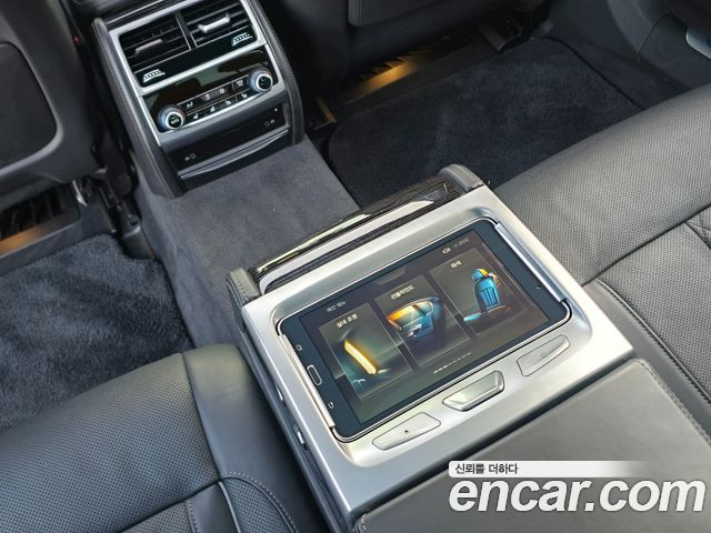 BMW 7-Series 740Li xDrive M Sport Package
